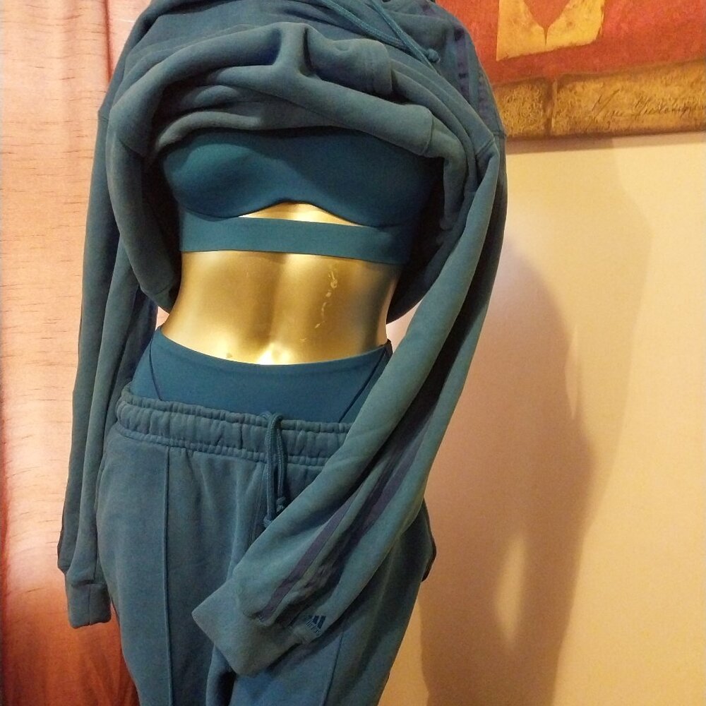 Adidas Originals Ivy Park NEW 2 PC Set + A FREE Ivy Park Set Added Bonus*